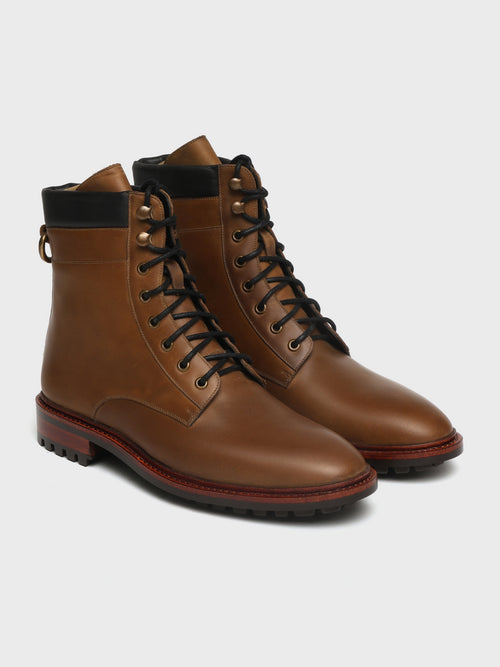 ATLAS, LACE-UP DERBY BOOT - COGNAC WAXY PULLUP