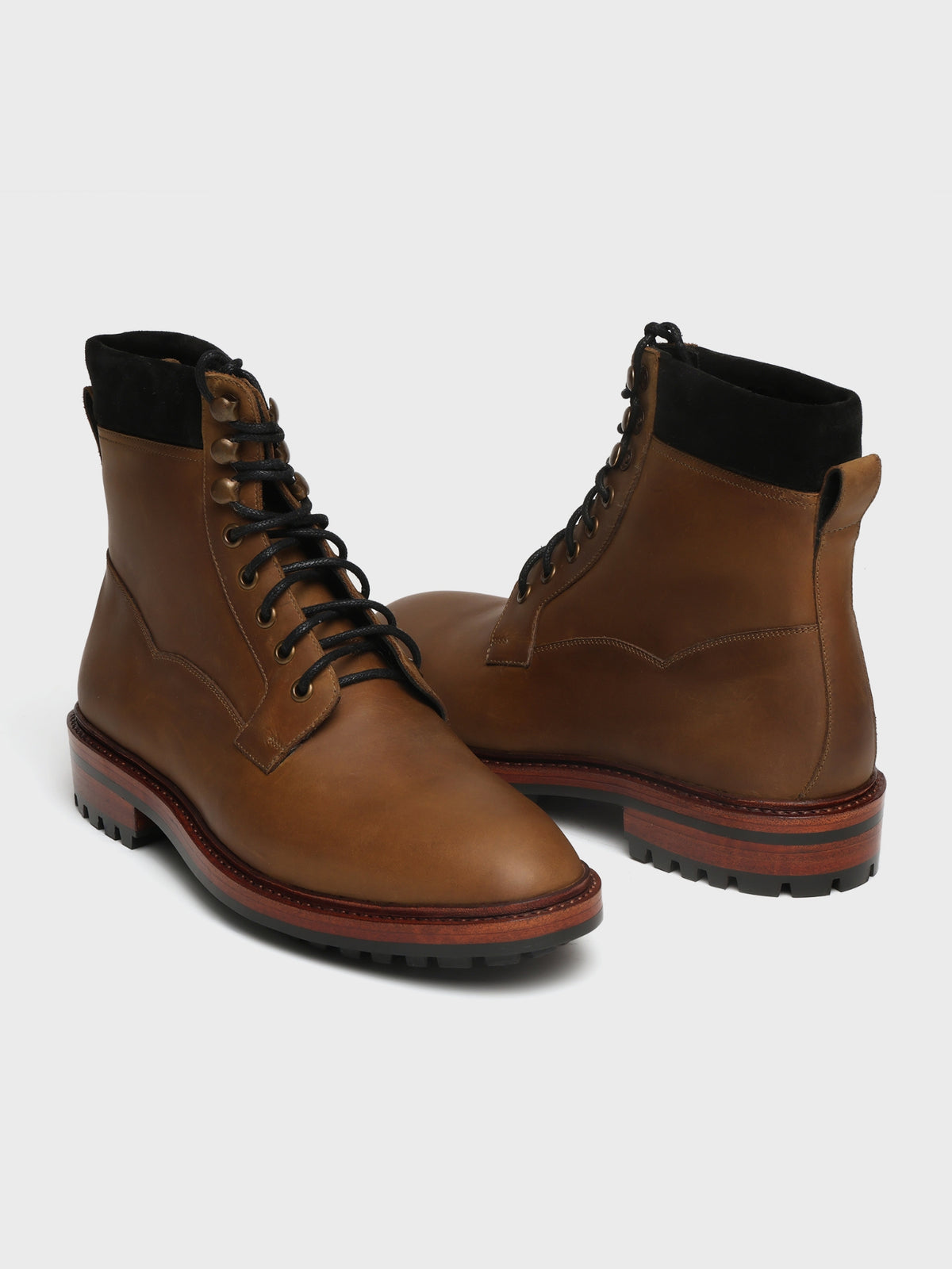 RANGER, LACE-UP DERBY BOOT - COGNAC WAXY