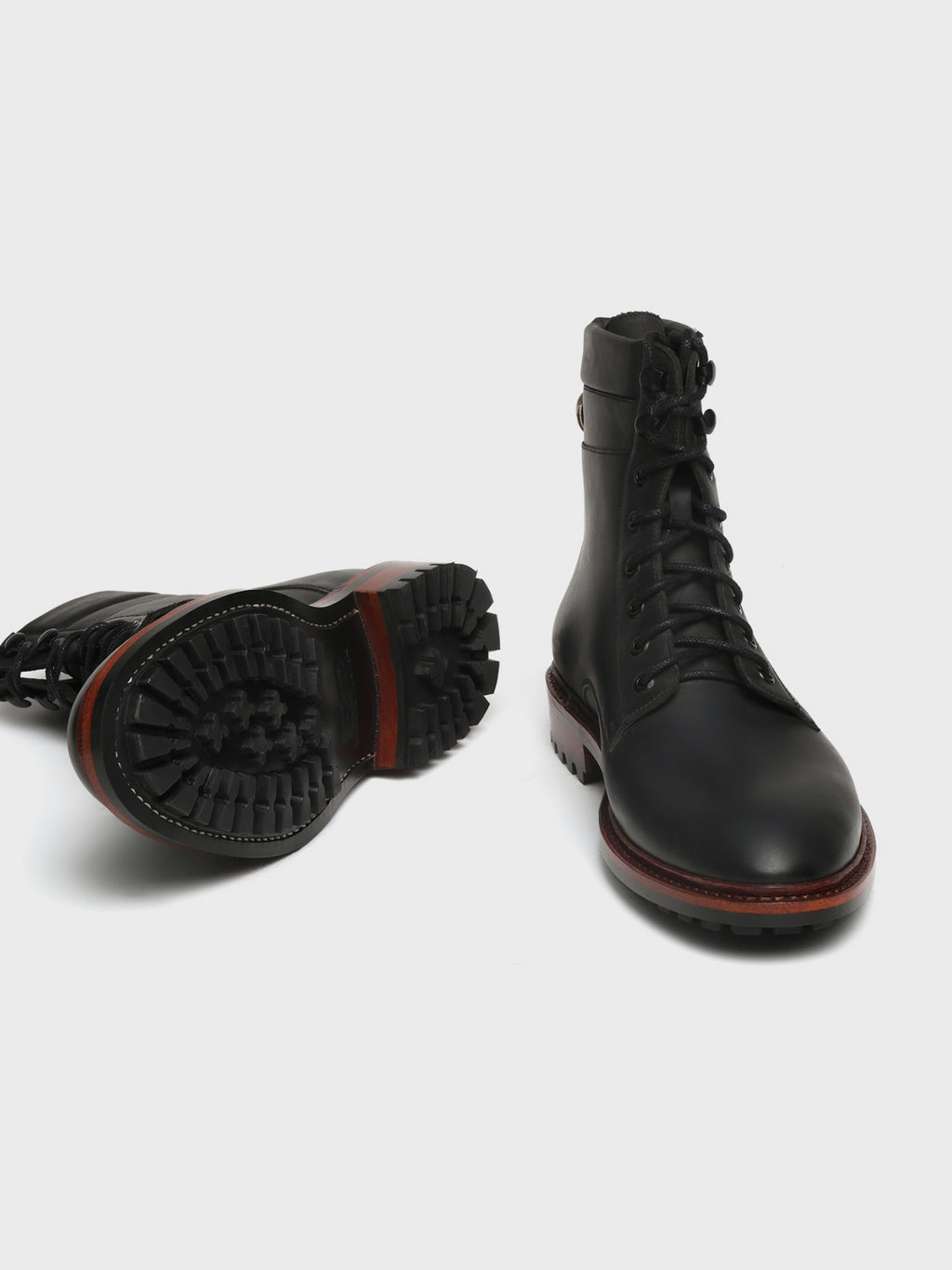 ATLAS, LACE-UP DERBY BOOT - BLACK WAXY