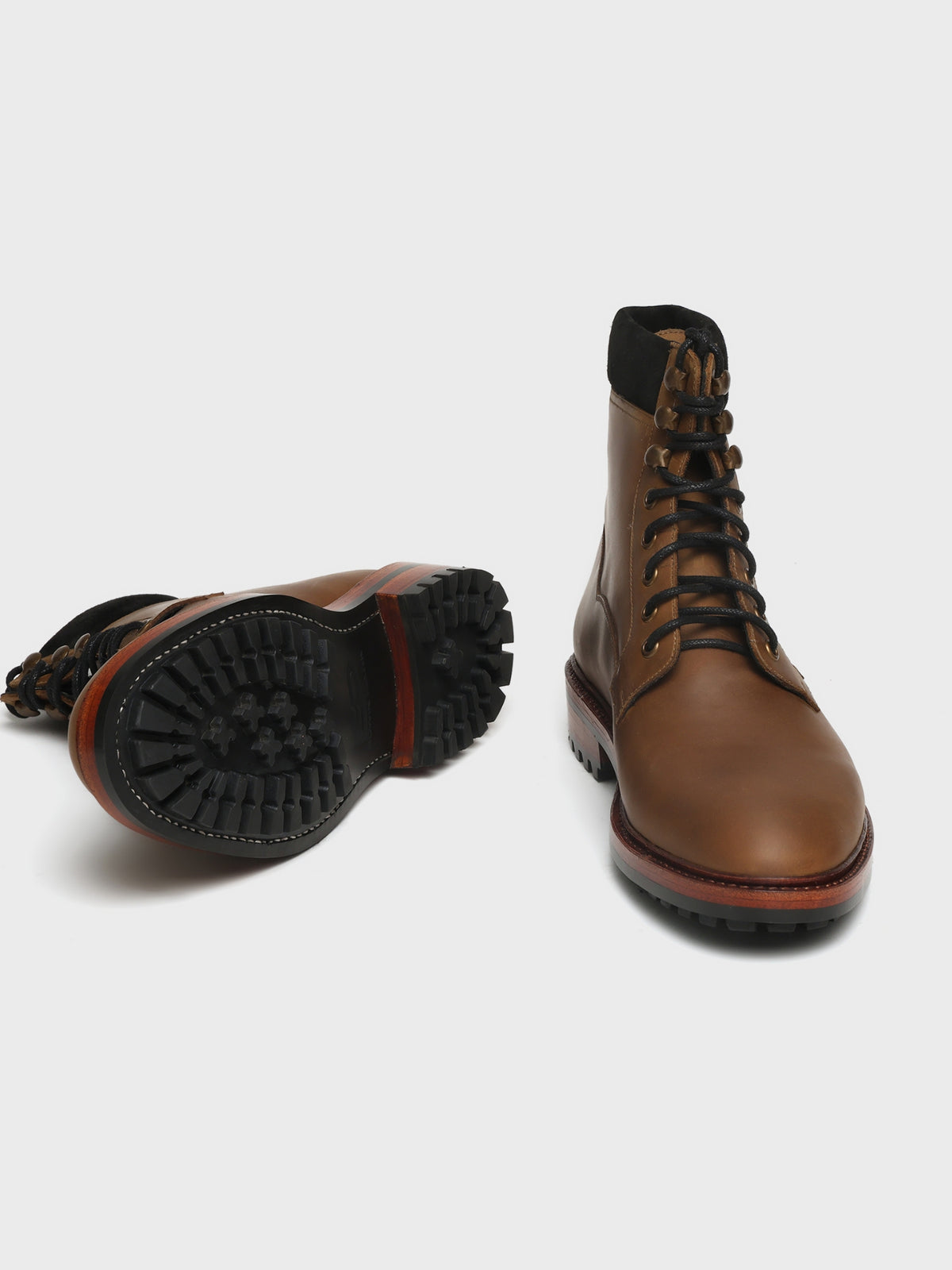 RANGER, LACE-UP DERBY BOOT - COGNAC WAXY
